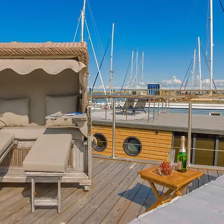 Ferienhaus Hausboot - Svanehus