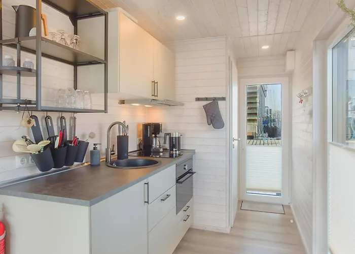 Hausboot - Svanehus Semesterbostad *